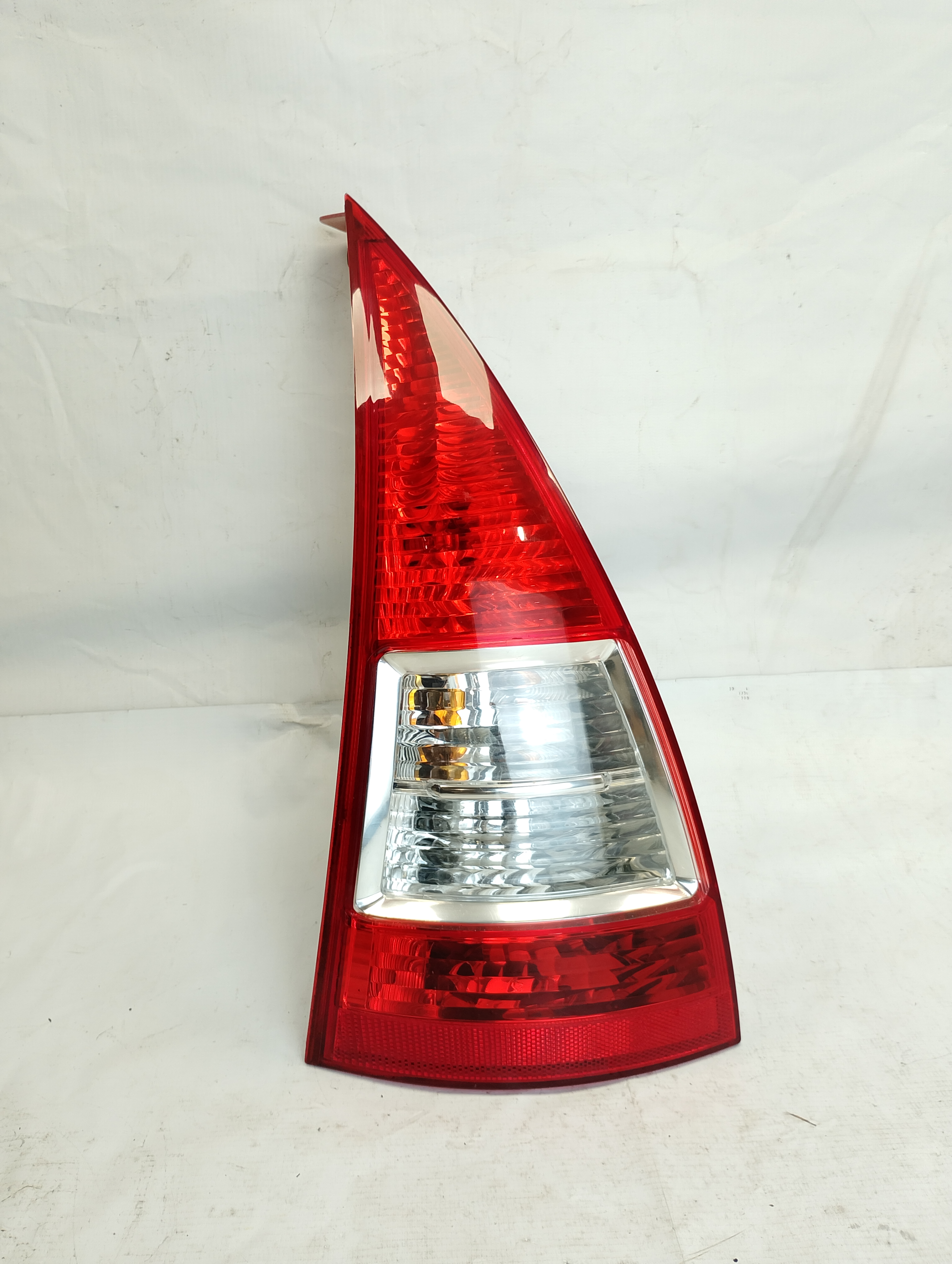 LANTERNA TRASEIRA ESQUERDA CITROËN C3 GLX 1.4/SONORA 2011/12 - 6350X5 - 