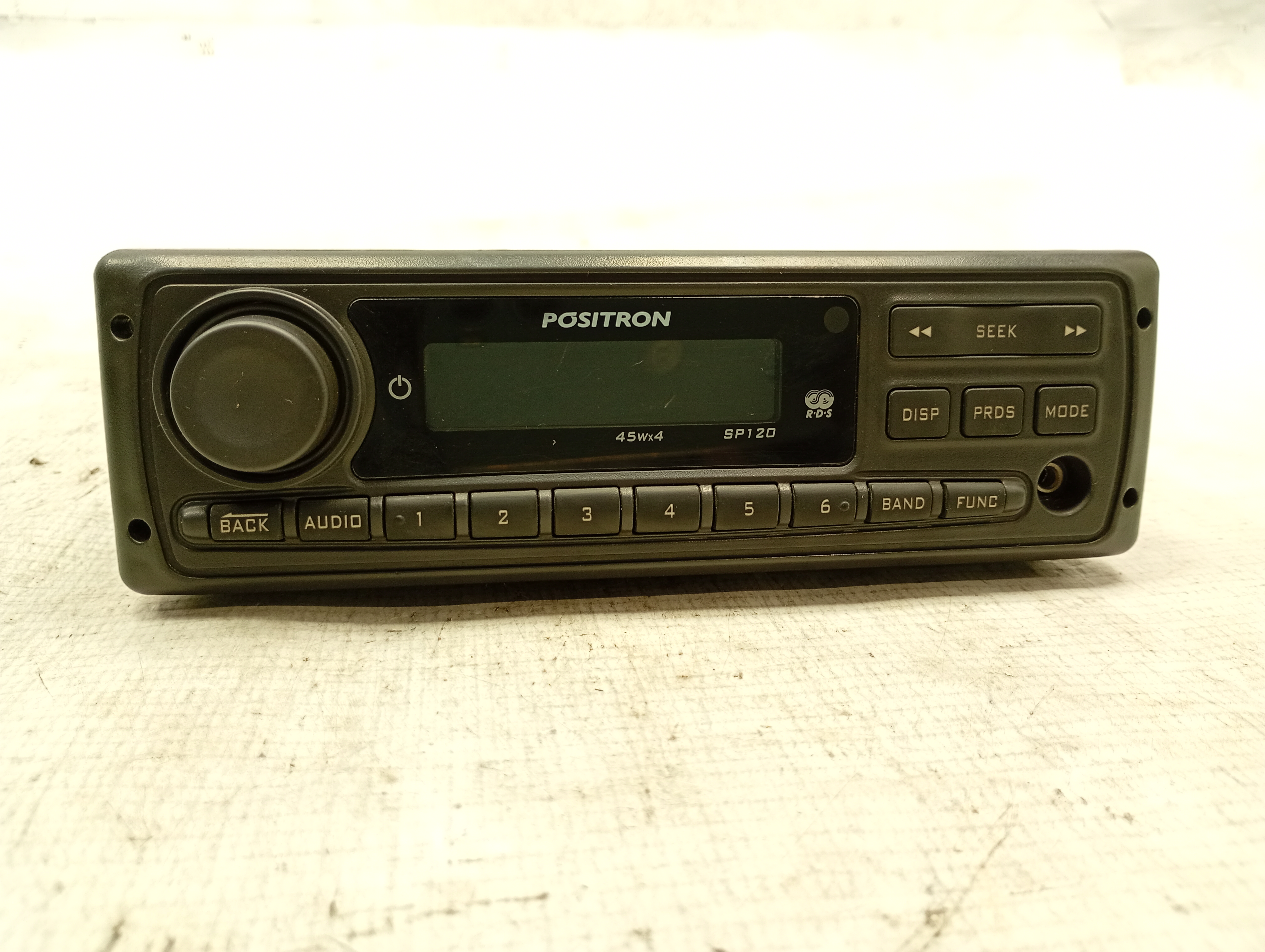 RÁDIO RENAULT SANDERO EXPRESSION HI-FLEX 1.6 8V 2009 - 6001550089 - 