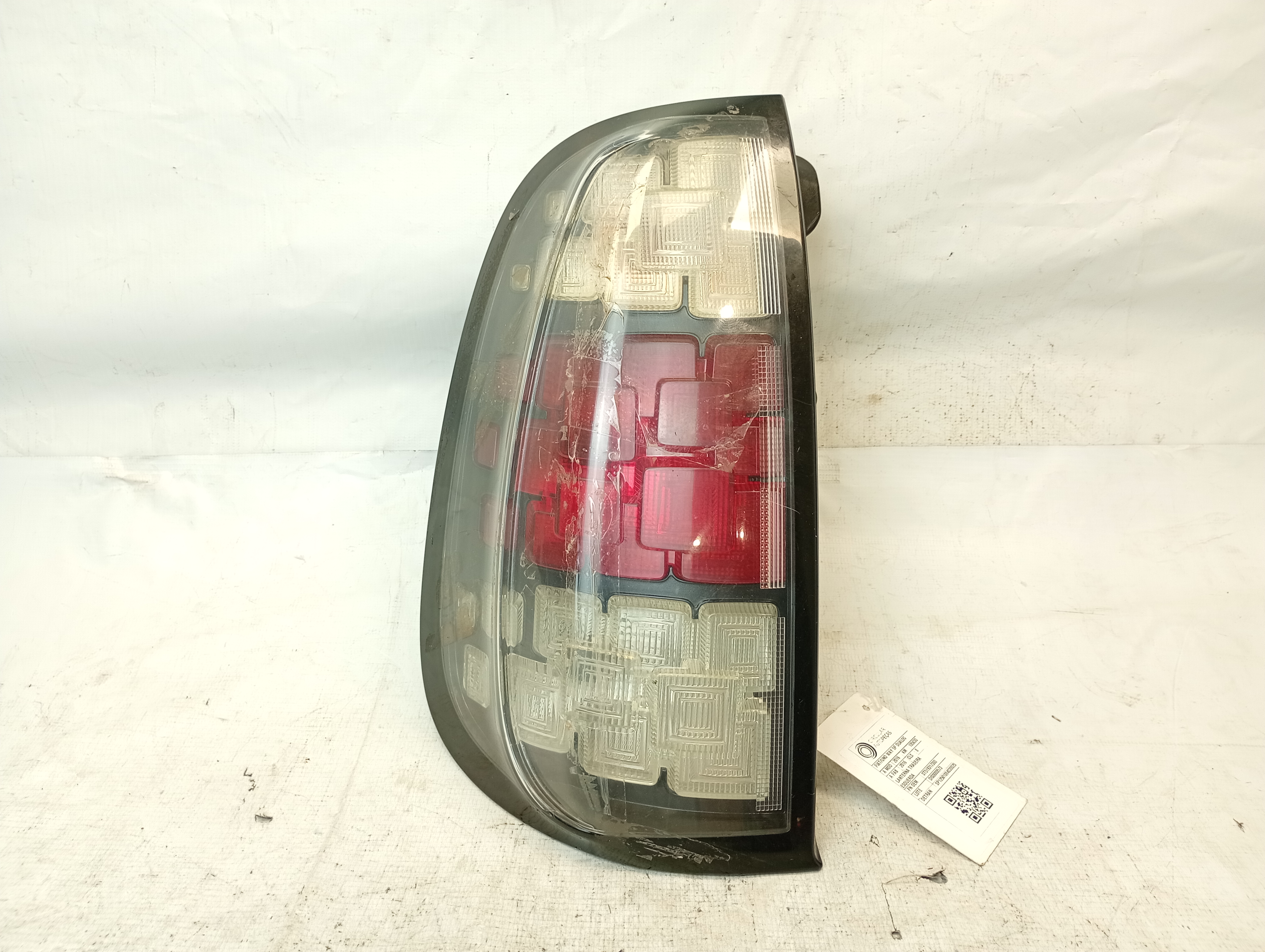 LANTERNA TRASEIRA ESQUERDA FIAT UNO WAY EVO DUALOGIC 2016 - 519317380 - 
