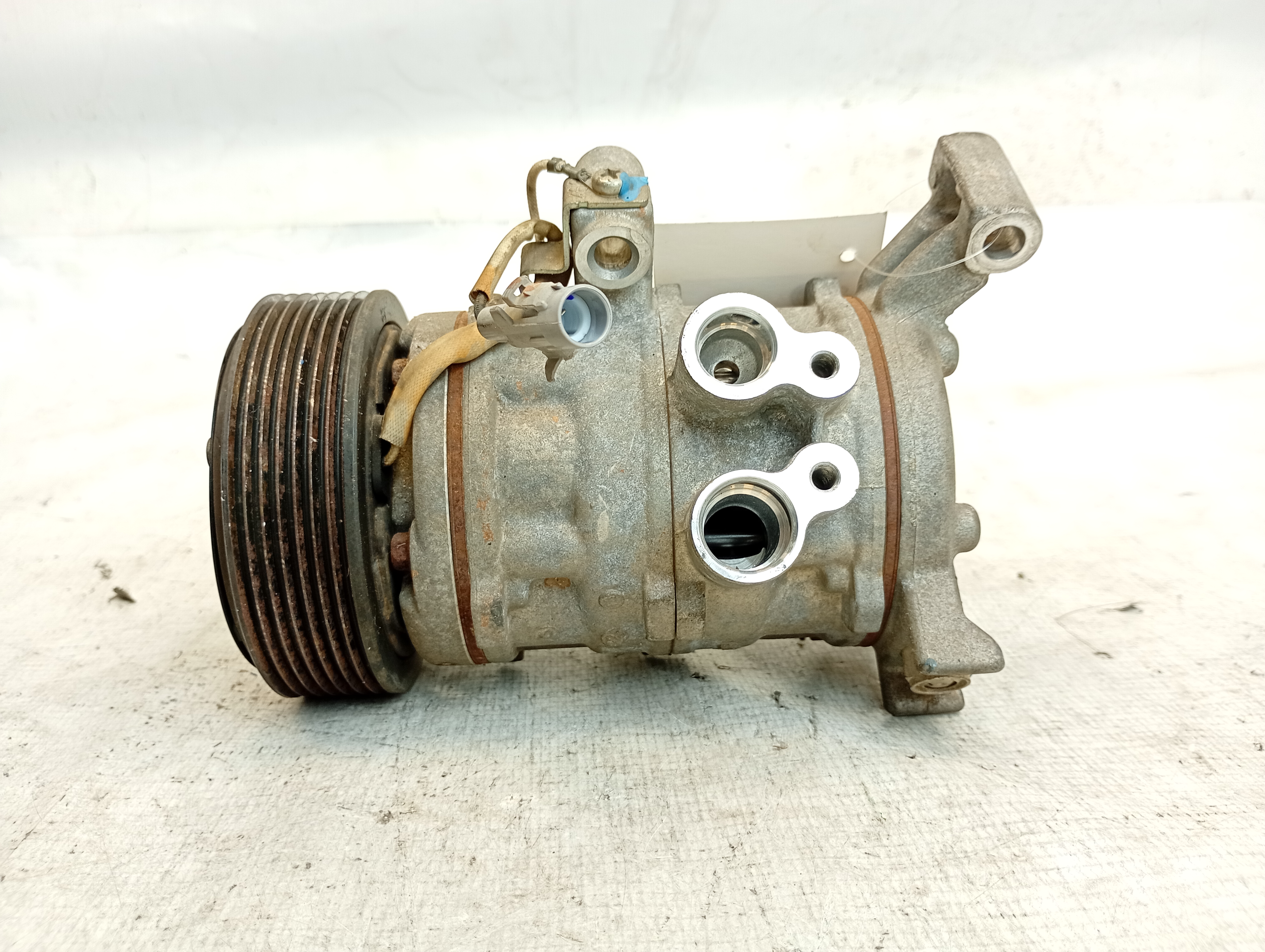 COMPRESSOR AR-CONDICIONADO TOYOTA ETIOS XS SEDAN 1.5 2014 - 883200D050 - 