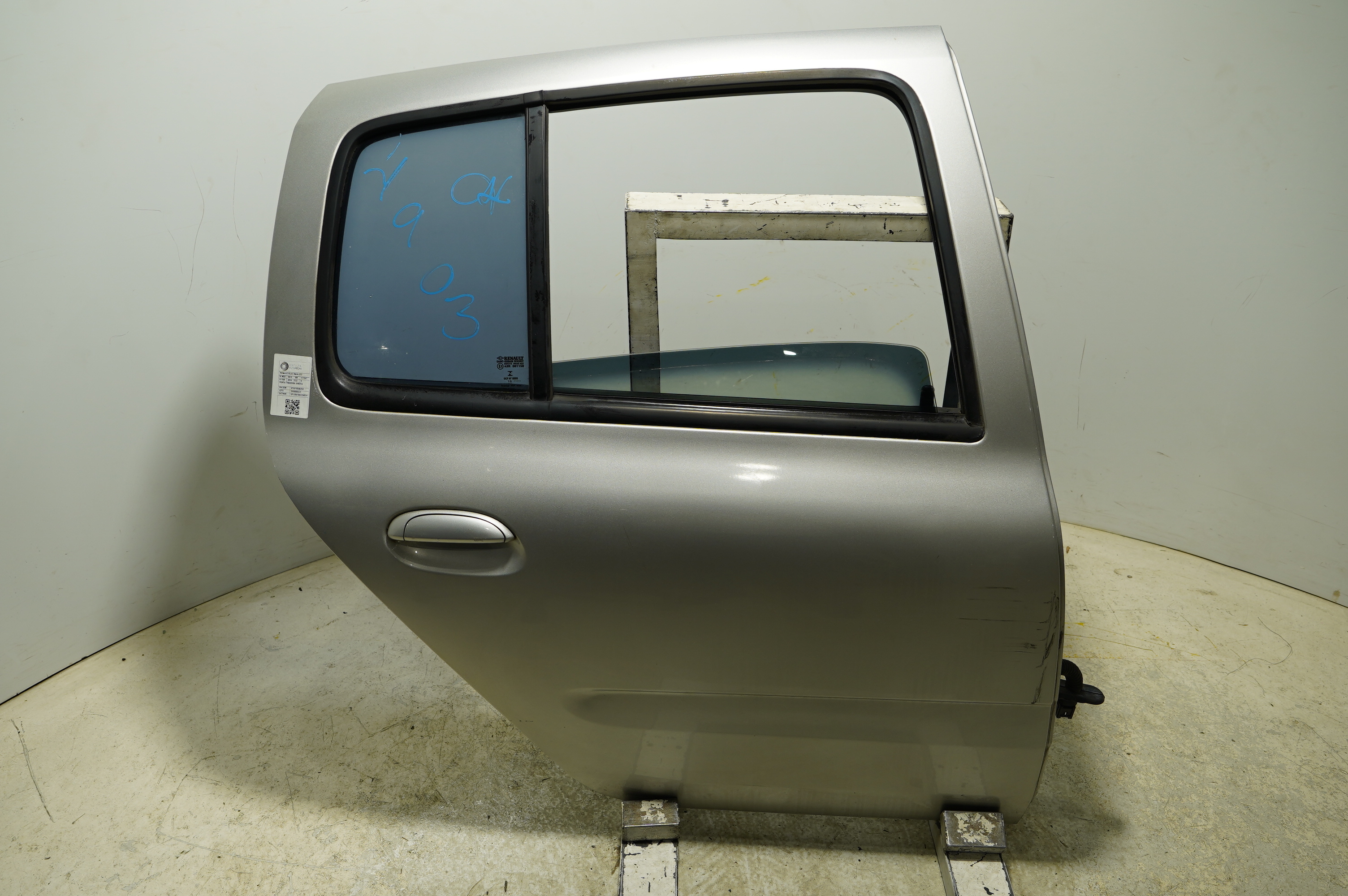 PORTA CARROCARIA VEICULO AUTOMOV - 821004625R - 