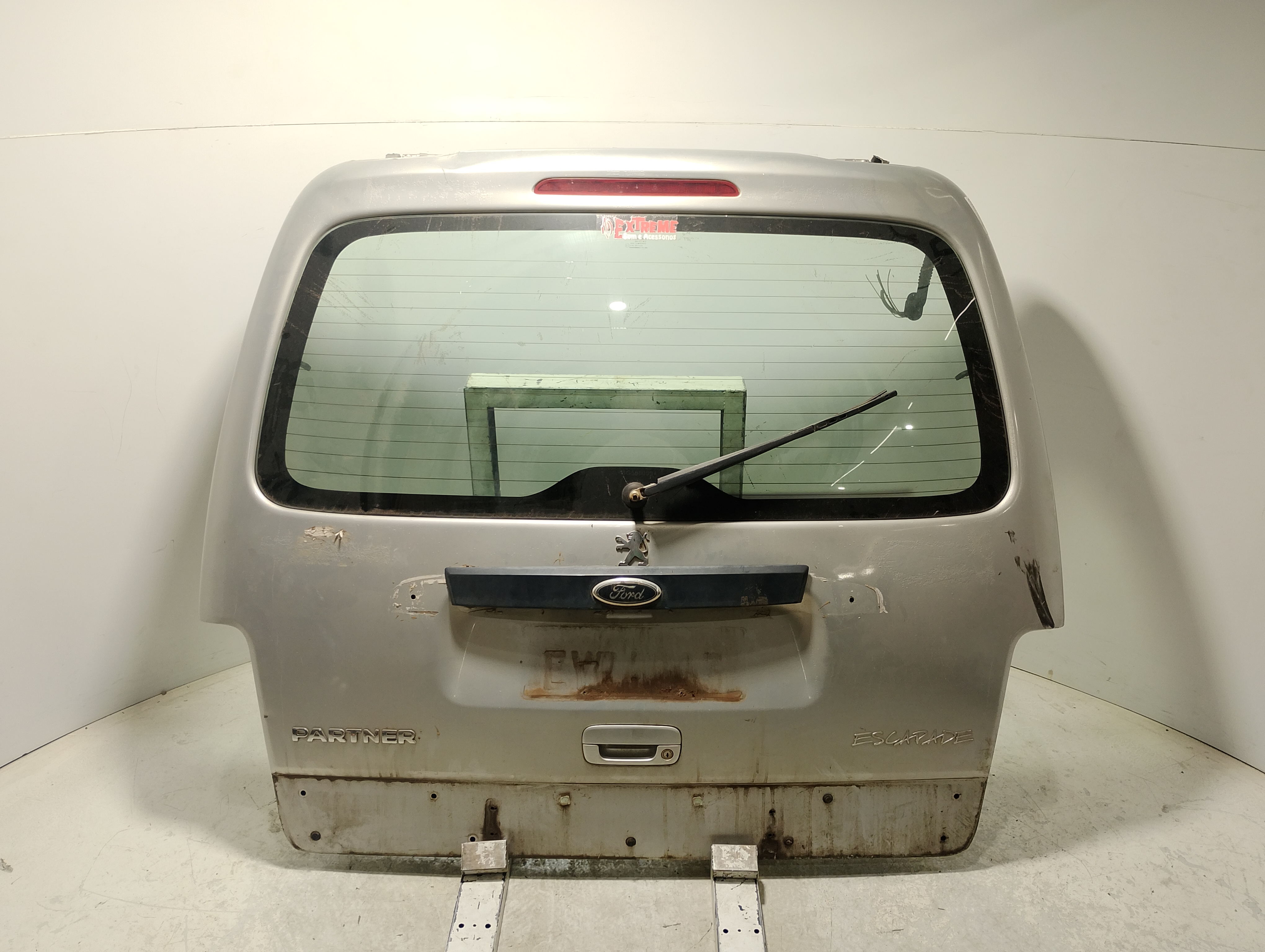 TAMPA TRASEIRA PRATA PEUGEOT PARTNER ESCAPADE 1.6 FLEX 2011 - 8701W9 - 