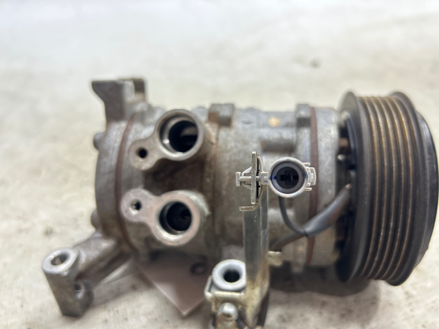 COMPRESSOR AR-CONDICIONADO TOYOTA ETIOS X 1.3 FLEX 2017/18 - 883200D120 - 
