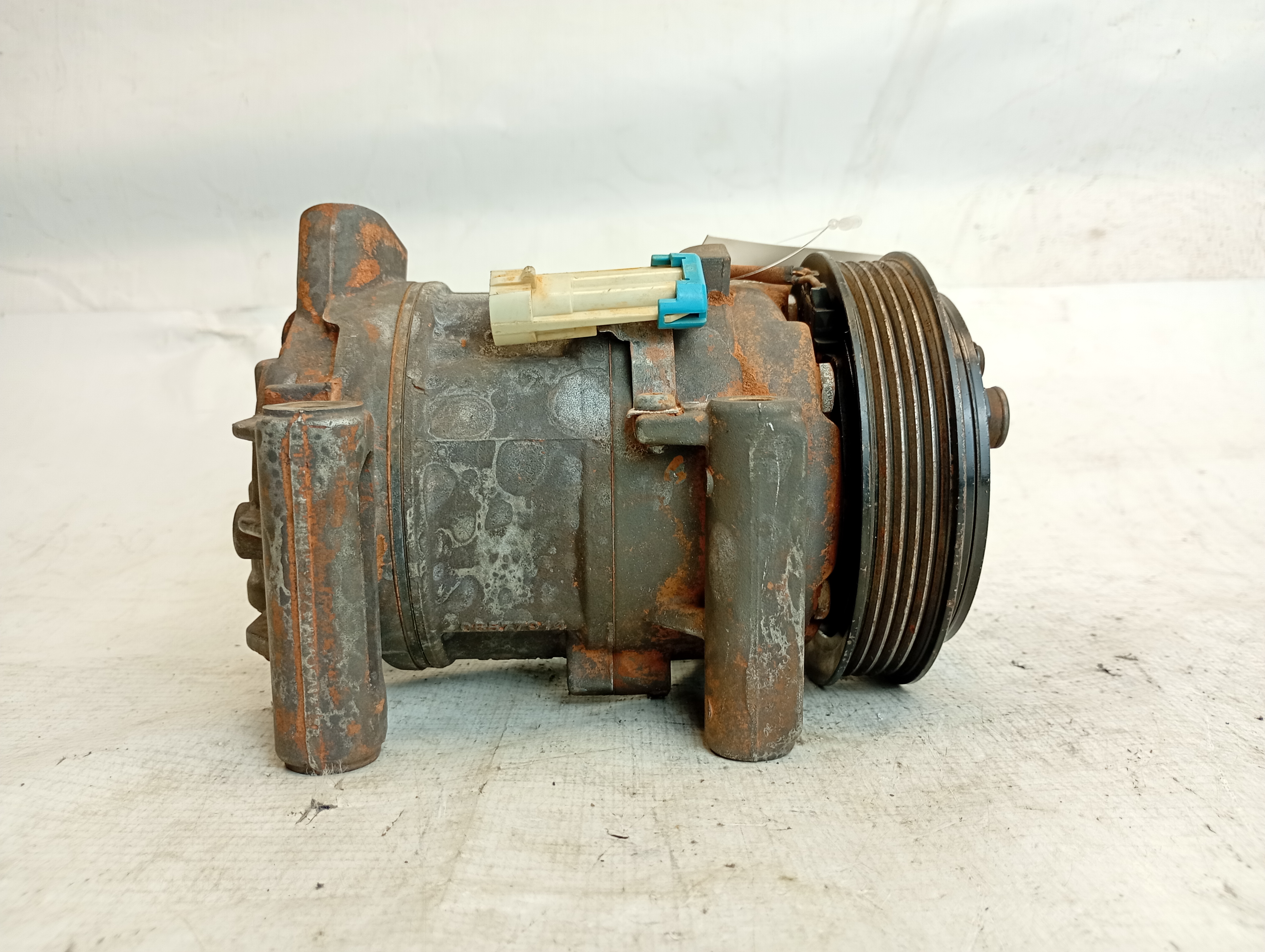 COMPRESSOR AR-CONDICIONADO FIAT UNO WAY 1.4 EVO 2016/16 - ST52240398 - 