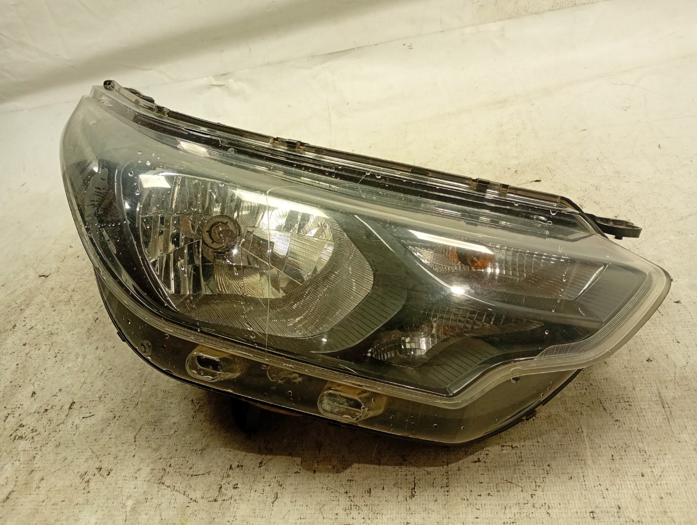 FAROL DIANTEIRO DIREITO - 100276607 - 