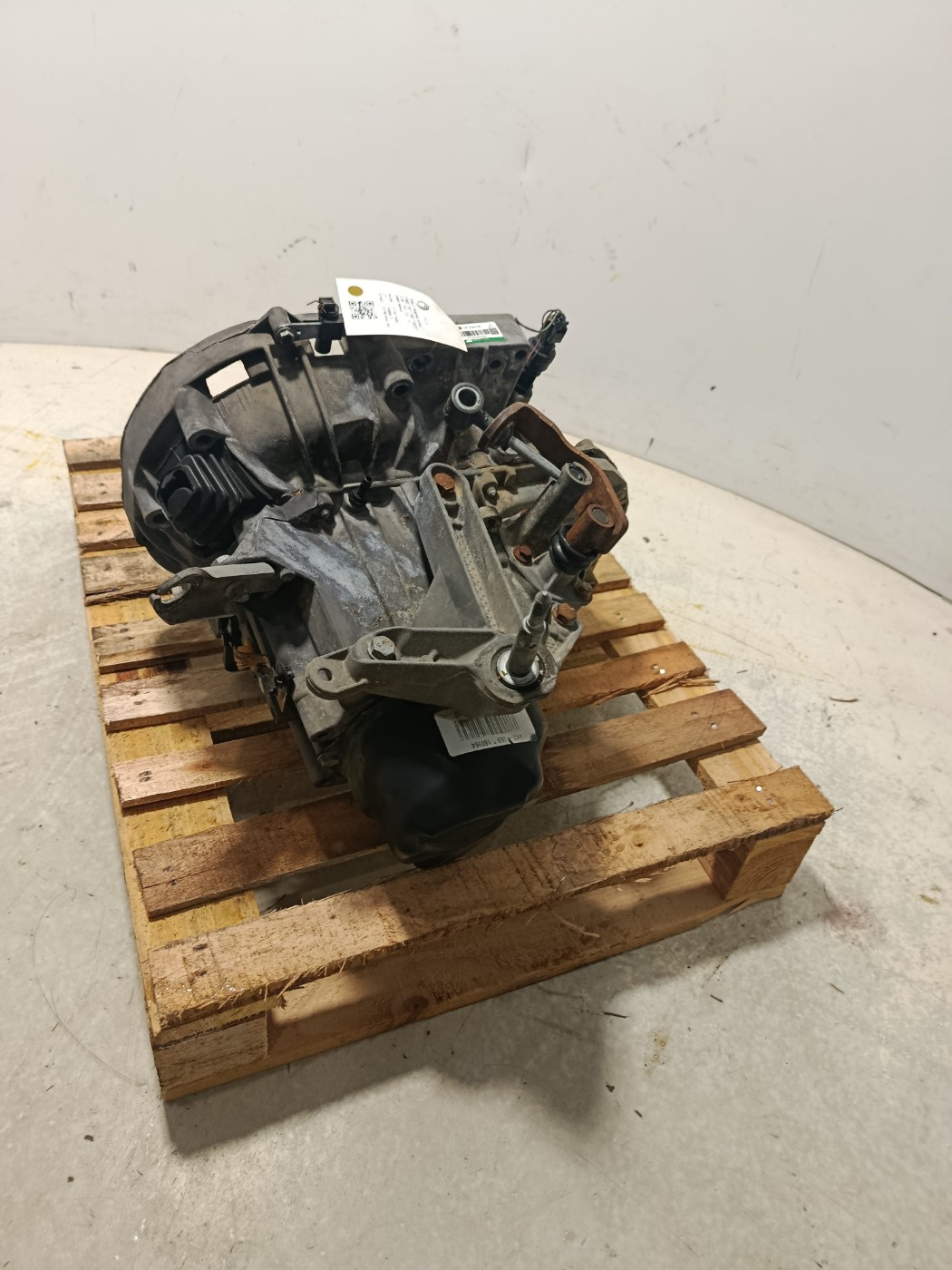 CAMBIO MANUAL RENAULT LOGAN EXPRESSION 1.6 8V 2011 - 7701716858 - 
